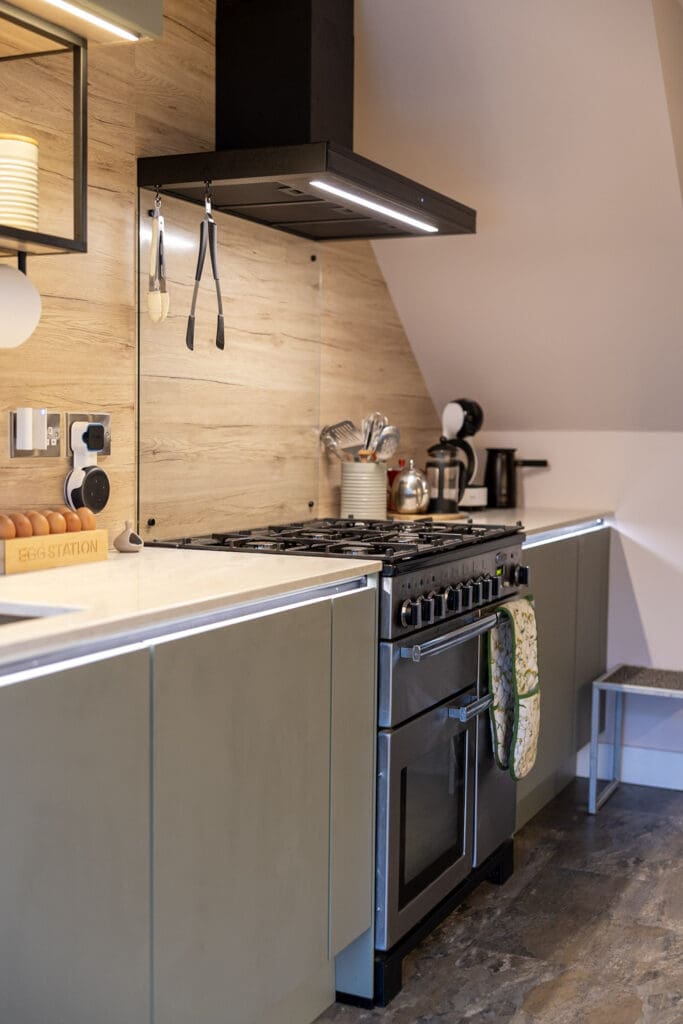 18 6Nh2772 | German Kitchen Outlet, Holmfirth