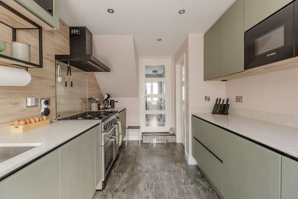 2 6Nh2701 | German Kitchen Outlet, Holmfirth