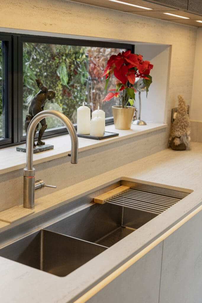 5 6Nh9999 | German Kitchen Outlet, Sheffield