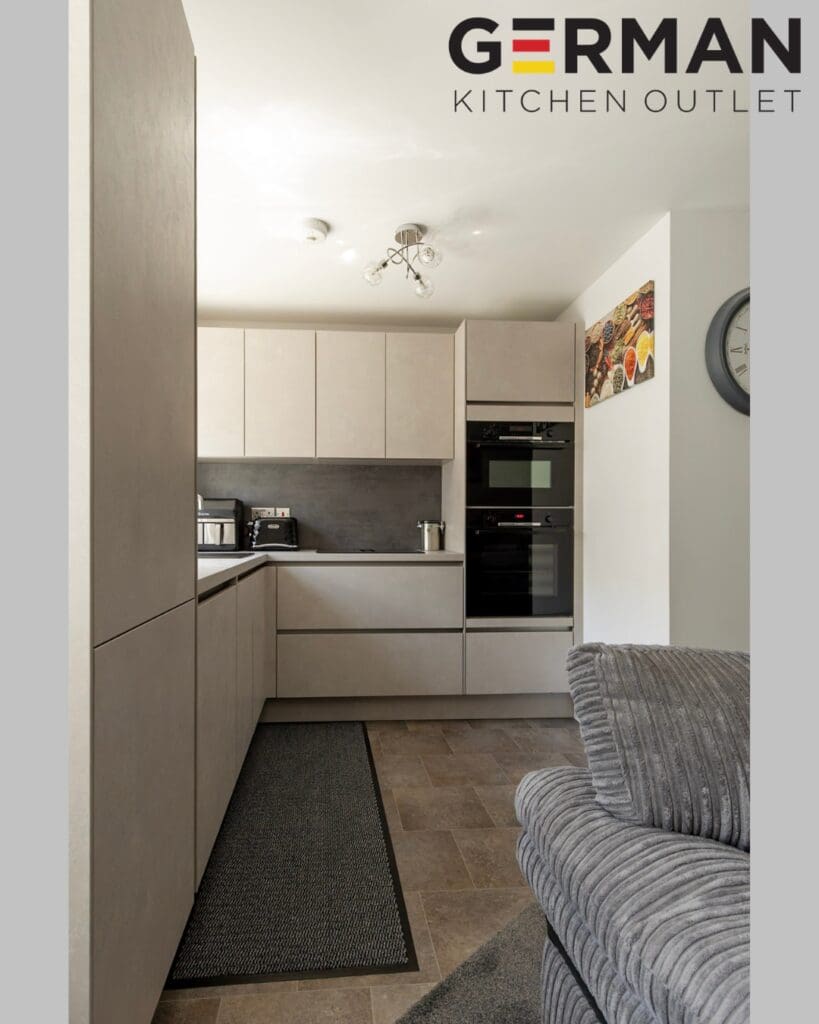 07 3 | German Kitchen Outlet, Sheffield